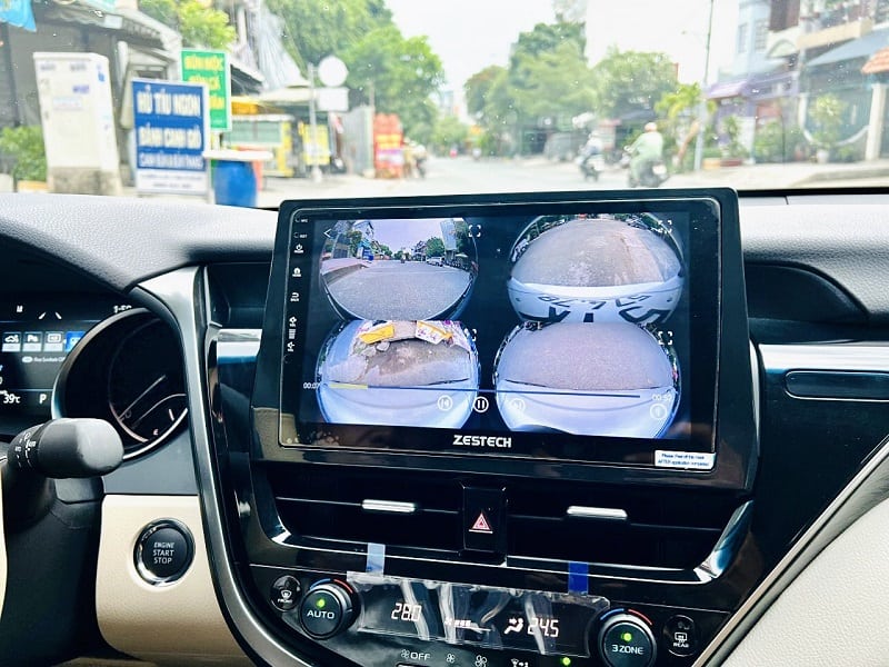 man-hinh-android-zestech-co-camera-360-toyota-camry-2023